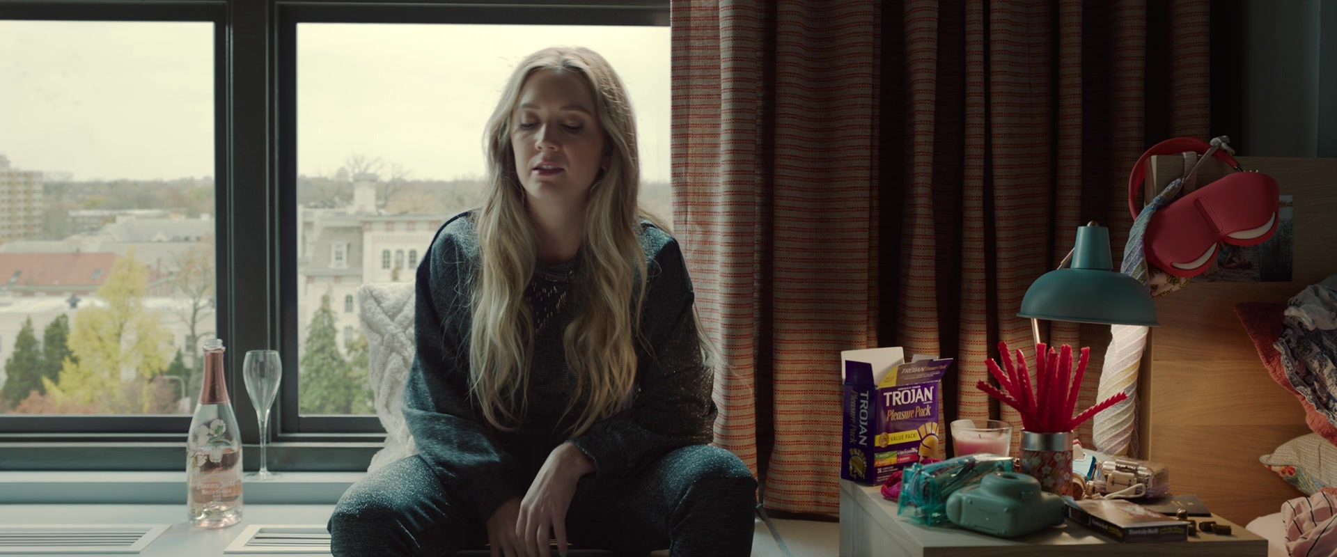 Ticket_to_Paradise_2022_1080p_IHBL_000378.jpg