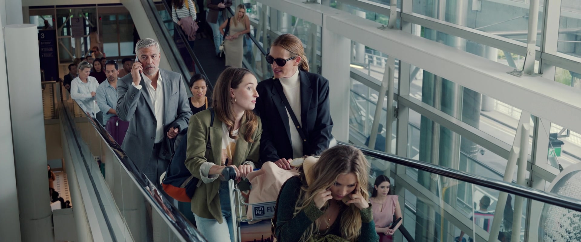 Ticket_to_Paradise_2022_1080p_IHBL_000752.jpg