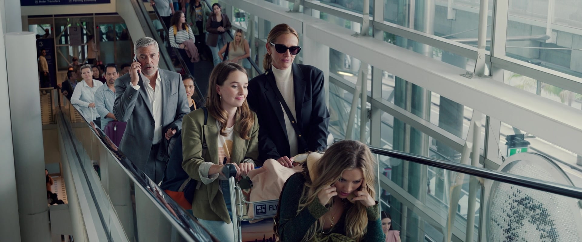 Ticket_to_Paradise_2022_1080p_IHBL_000757.jpg