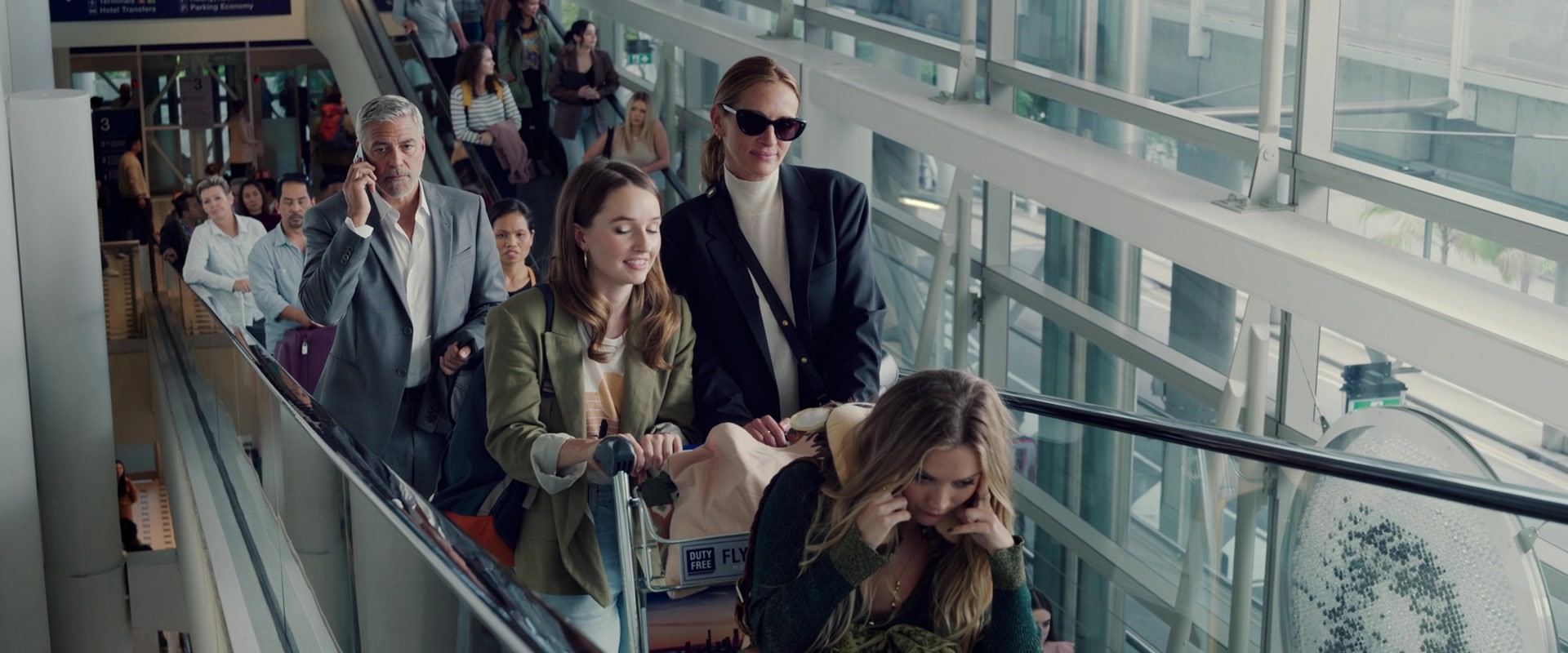 Ticket_to_Paradise_2022_1080p_IHBL_000758.jpg