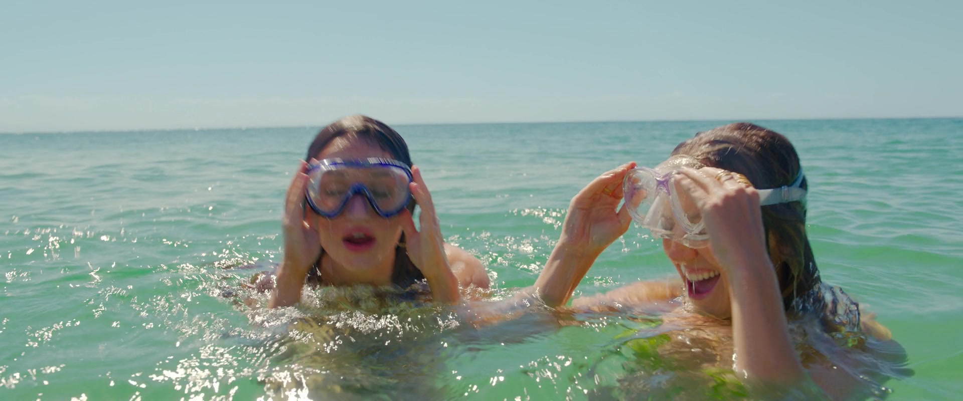 Ticket_to_Paradise_2022_1080p_IHBL_001003.jpg