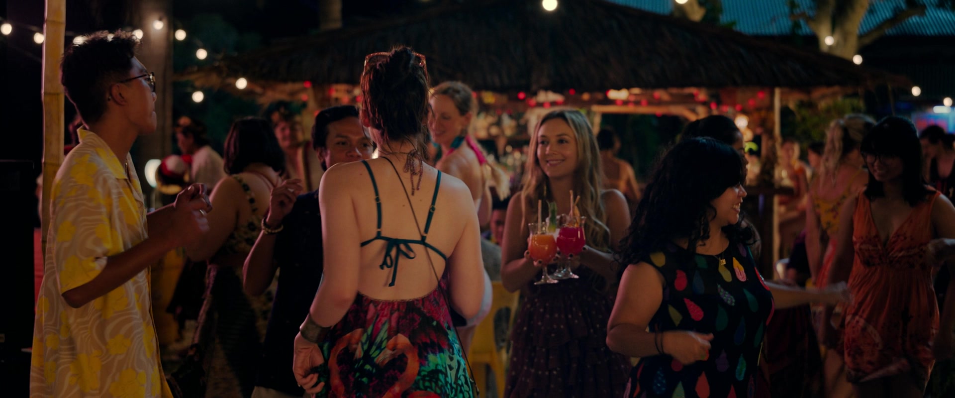Ticket_to_Paradise_2022_1080p_IHBL_001554.jpg