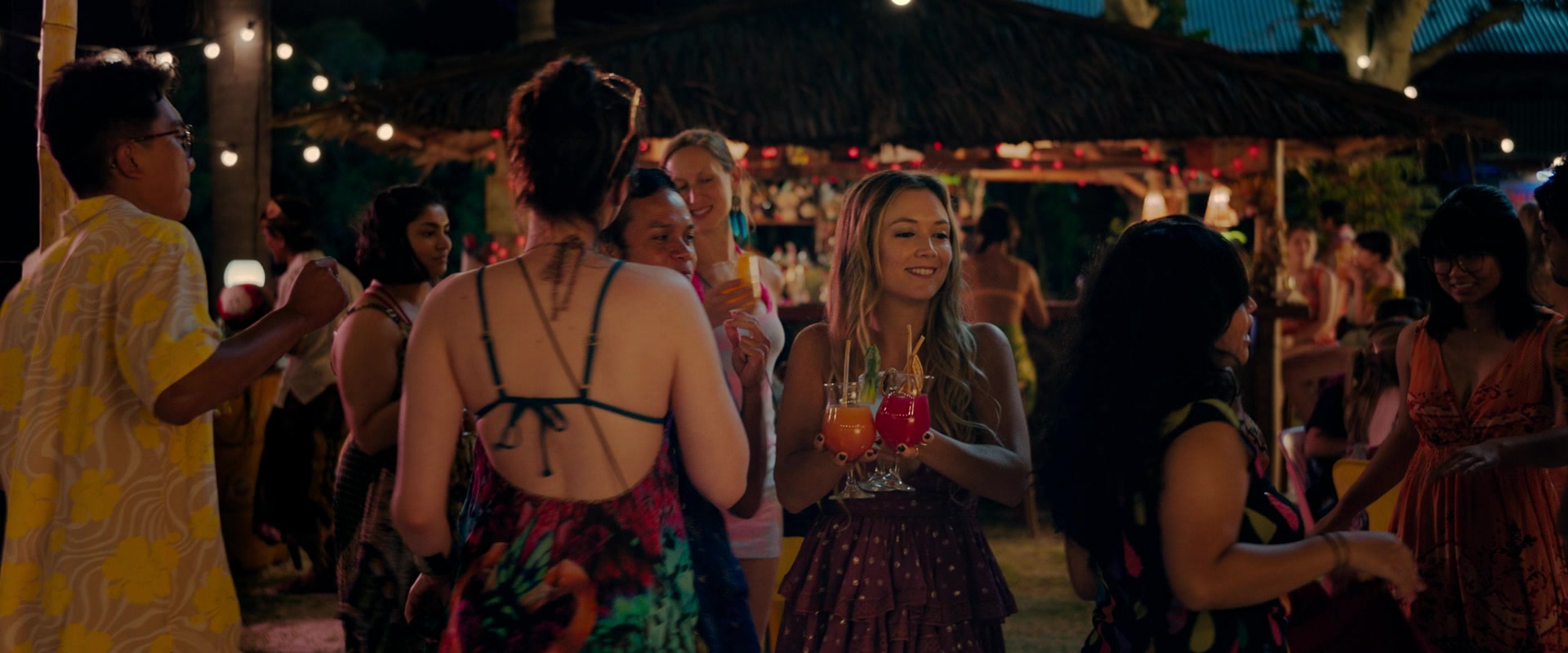 Ticket_to_Paradise_2022_1080p_IHBL_001556.jpg