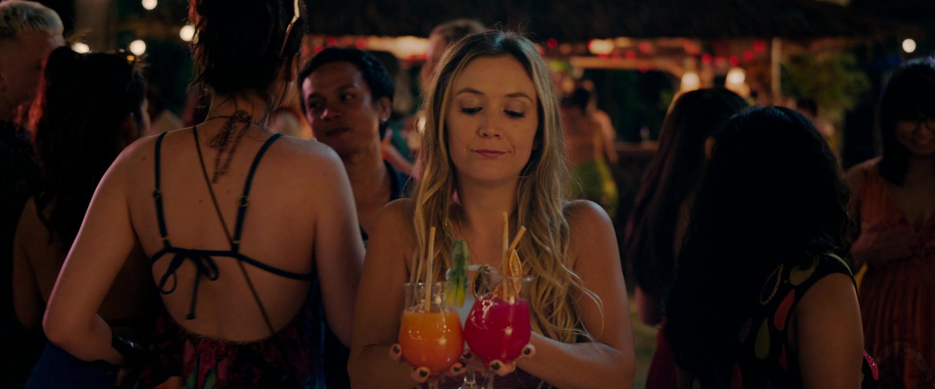 Ticket_to_Paradise_2022_1080p_IHBL_001566.jpg