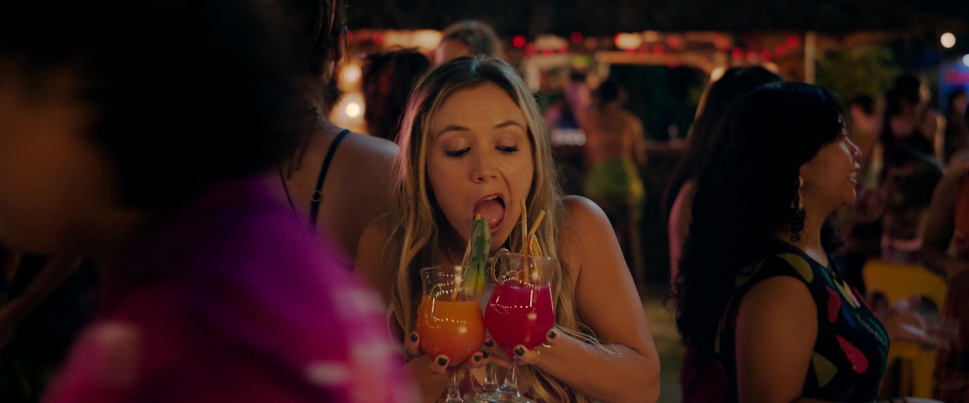 Ticket_to_Paradise_2022_1080p_IHBL_001569.jpg