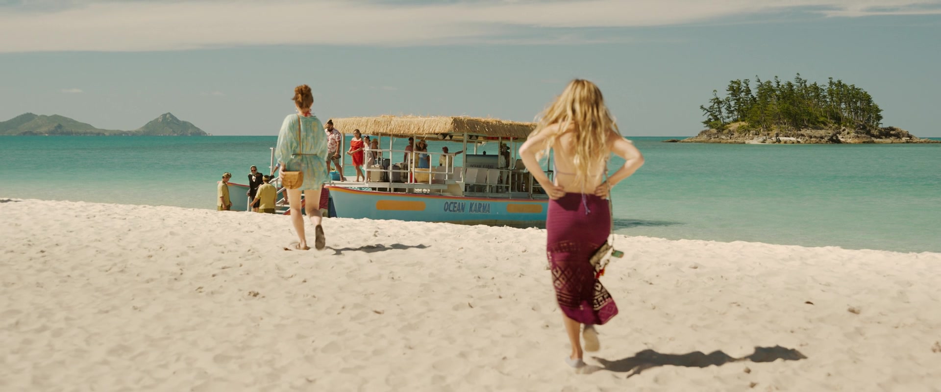 Ticket_to_Paradise_2022_1080p_IHBL_002842.jpg