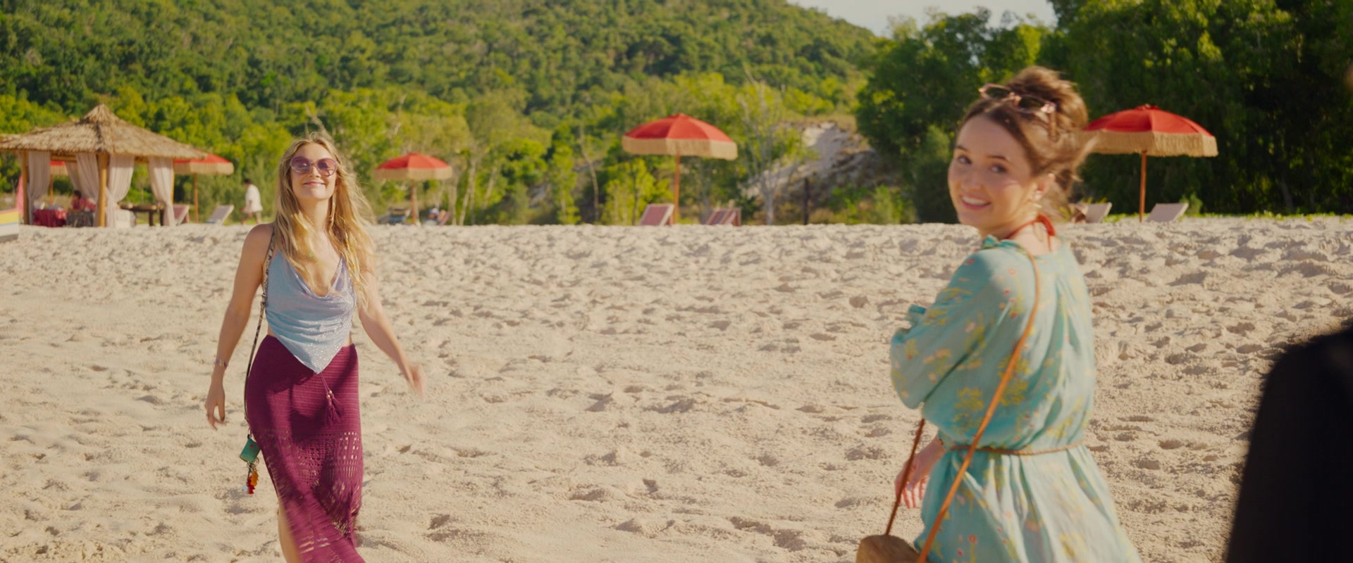 Ticket_to_Paradise_2022_1080p_IHBL_002951.jpg