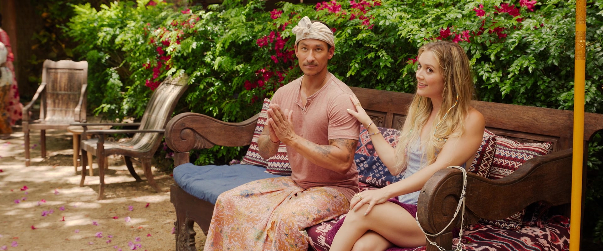 Ticket_to_Paradise_2022_1080p_IHBL_003341.jpg