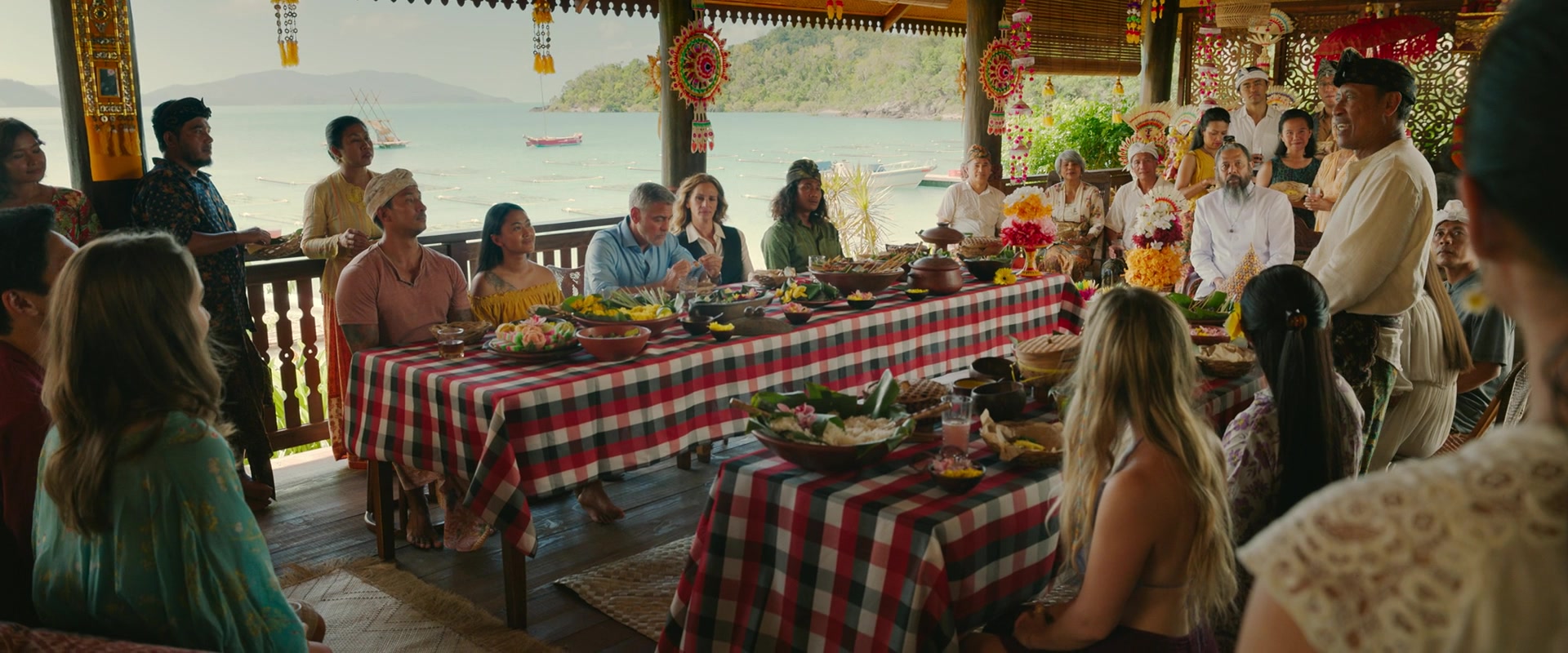 Ticket_to_Paradise_2022_1080p_IHBL_004015.jpg