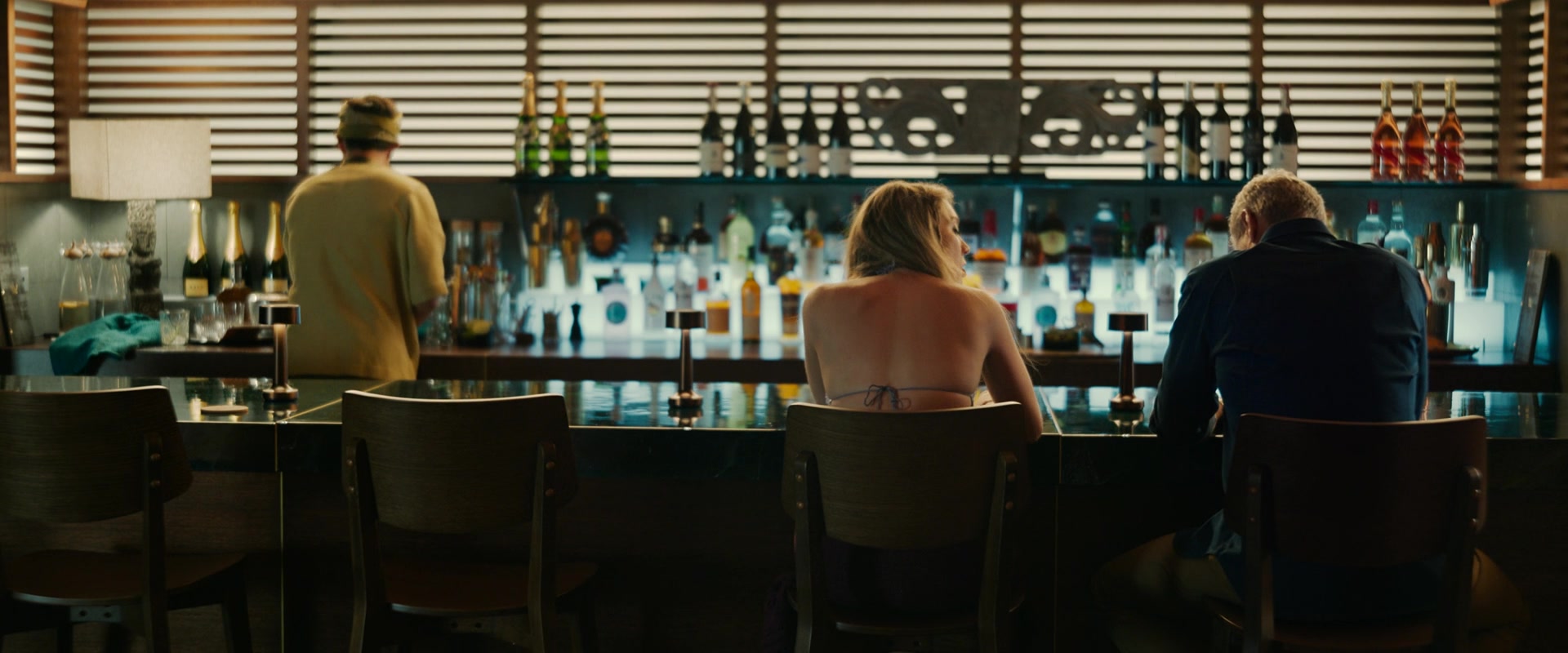 Ticket_to_Paradise_2022_1080p_IHBL_004611.jpg