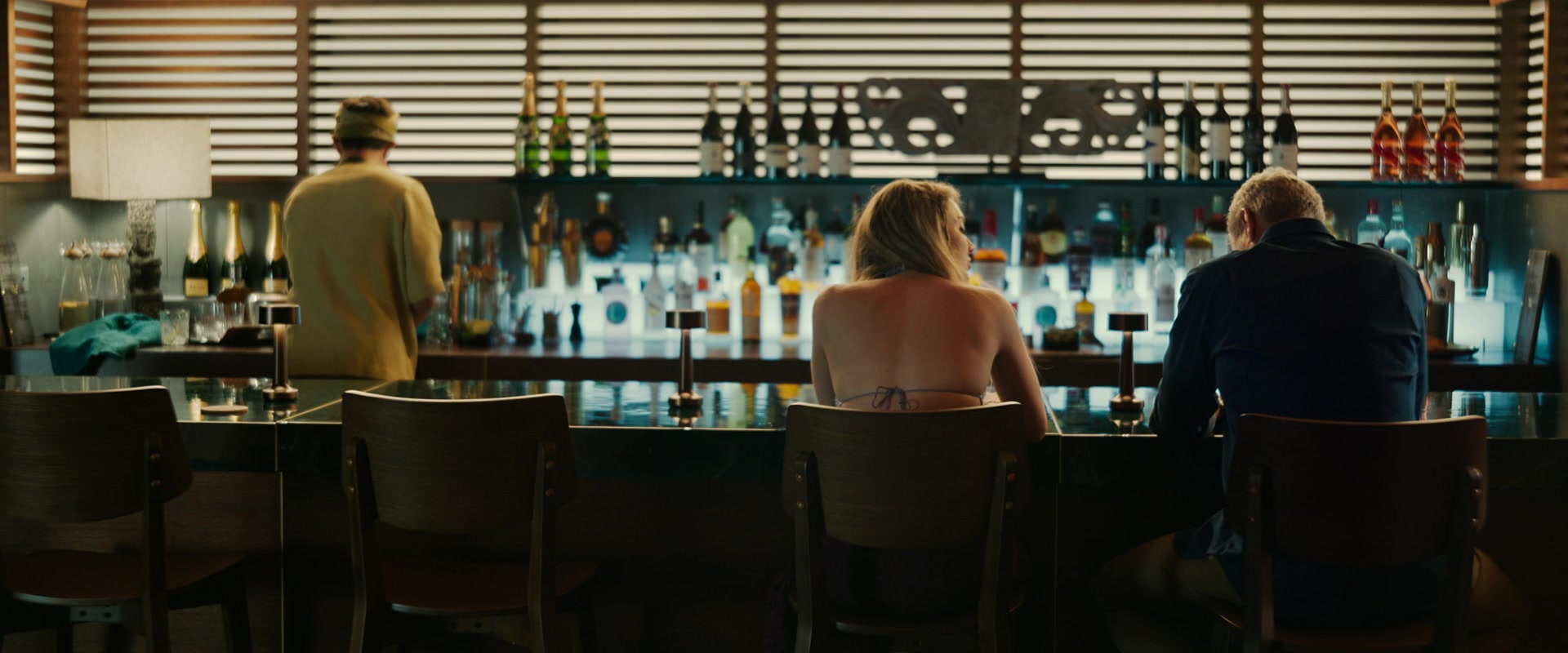 Ticket_to_Paradise_2022_1080p_IHBL_004612.jpg