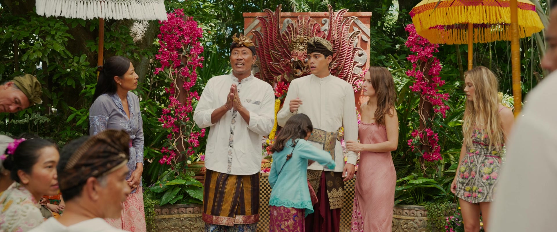 Ticket_to_Paradise_2022_1080p_IHBL_005508.jpg