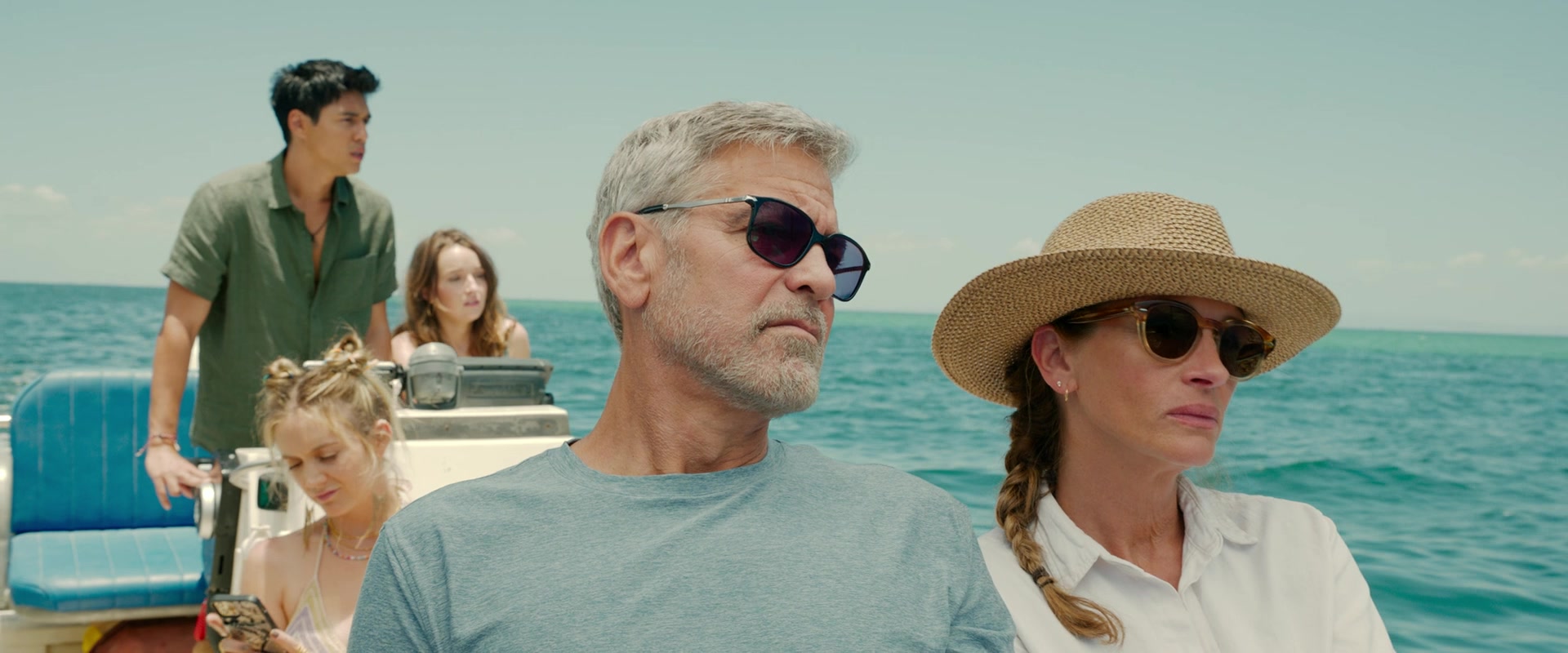 Ticket_to_Paradise_2022_1080p_IHBL_005594.jpg