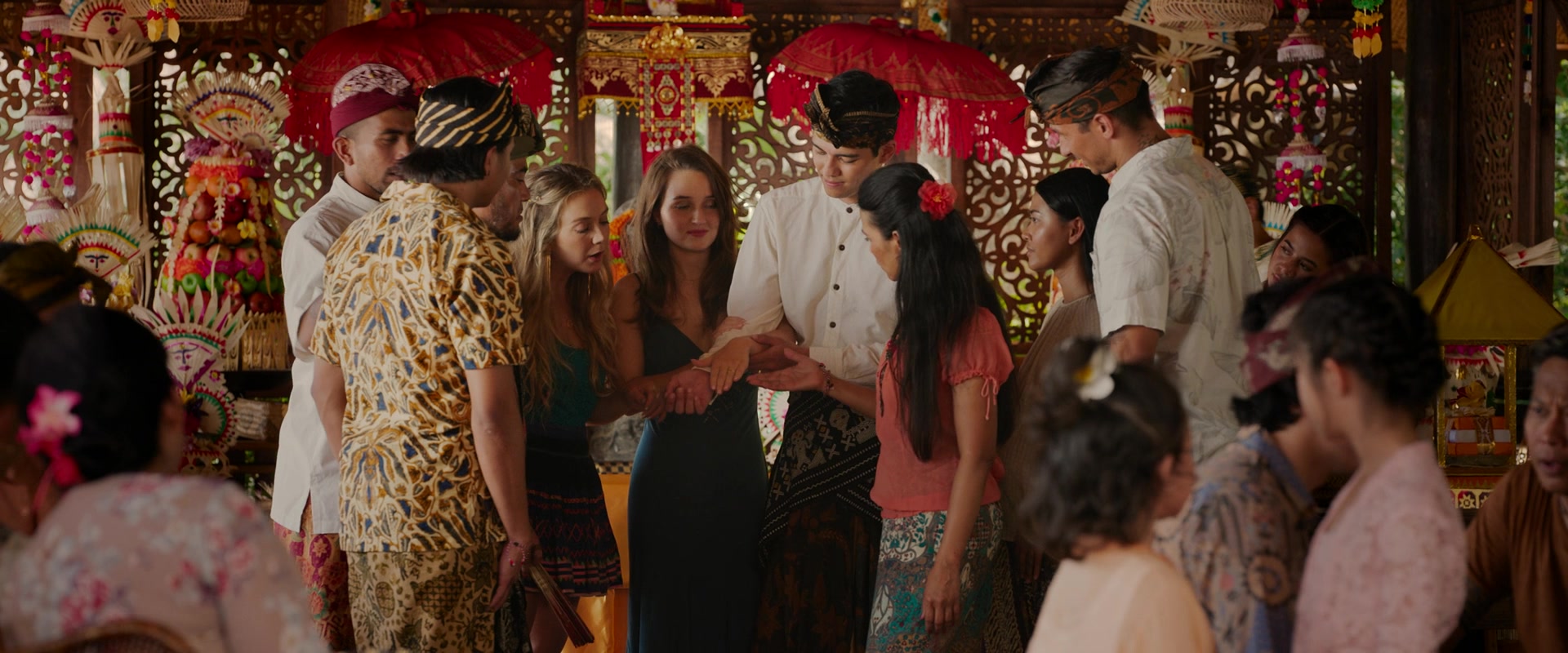 Ticket_to_Paradise_2022_1080p_IHBL_006832.jpg