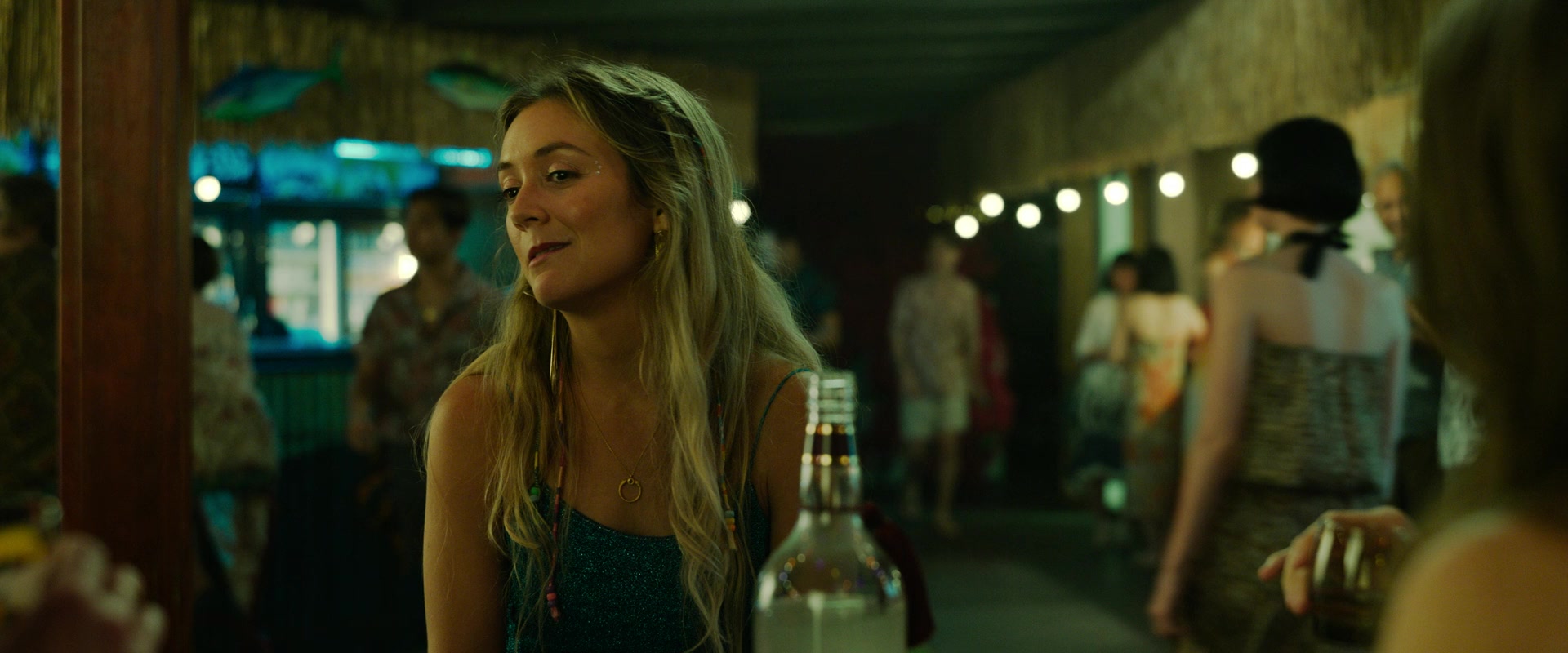 Ticket_to_Paradise_2022_1080p_IHBL_007033.jpg