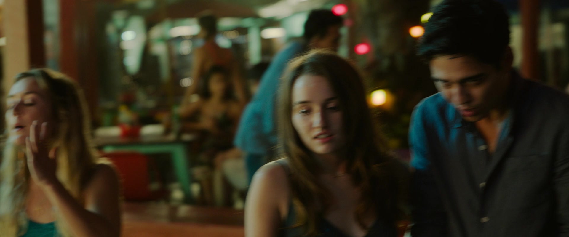Ticket_to_Paradise_2022_1080p_IHBL_007222.jpg