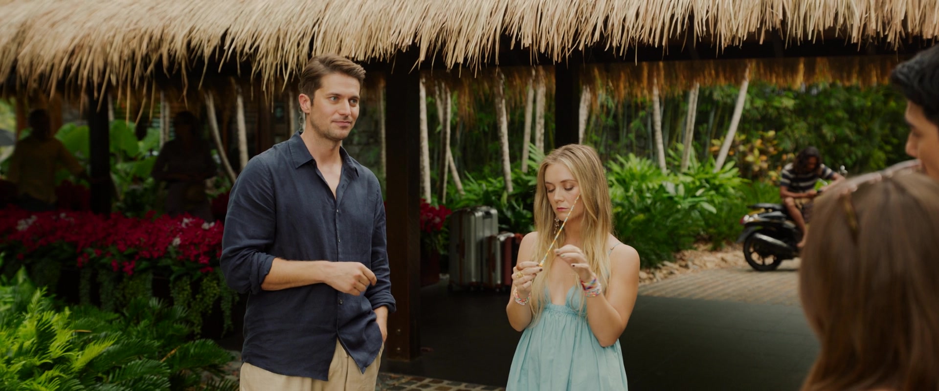 Ticket_to_Paradise_2022_1080p_IHBL_007925.jpg