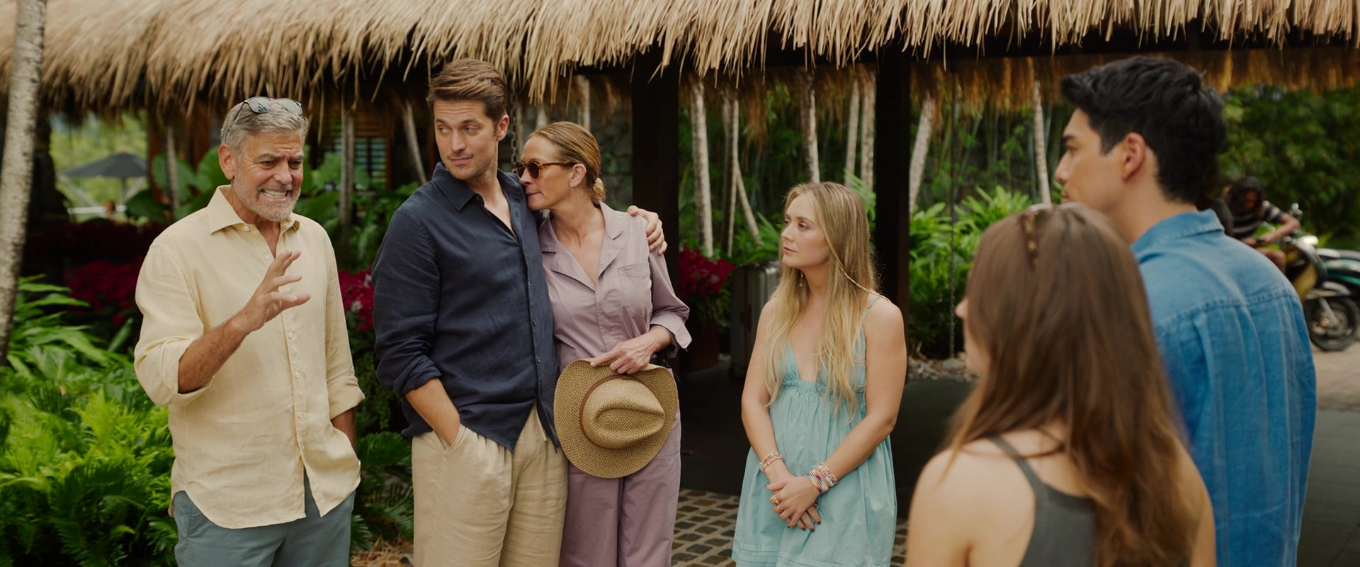 Ticket_to_Paradise_2022_1080p_IHBL_007964.jpg