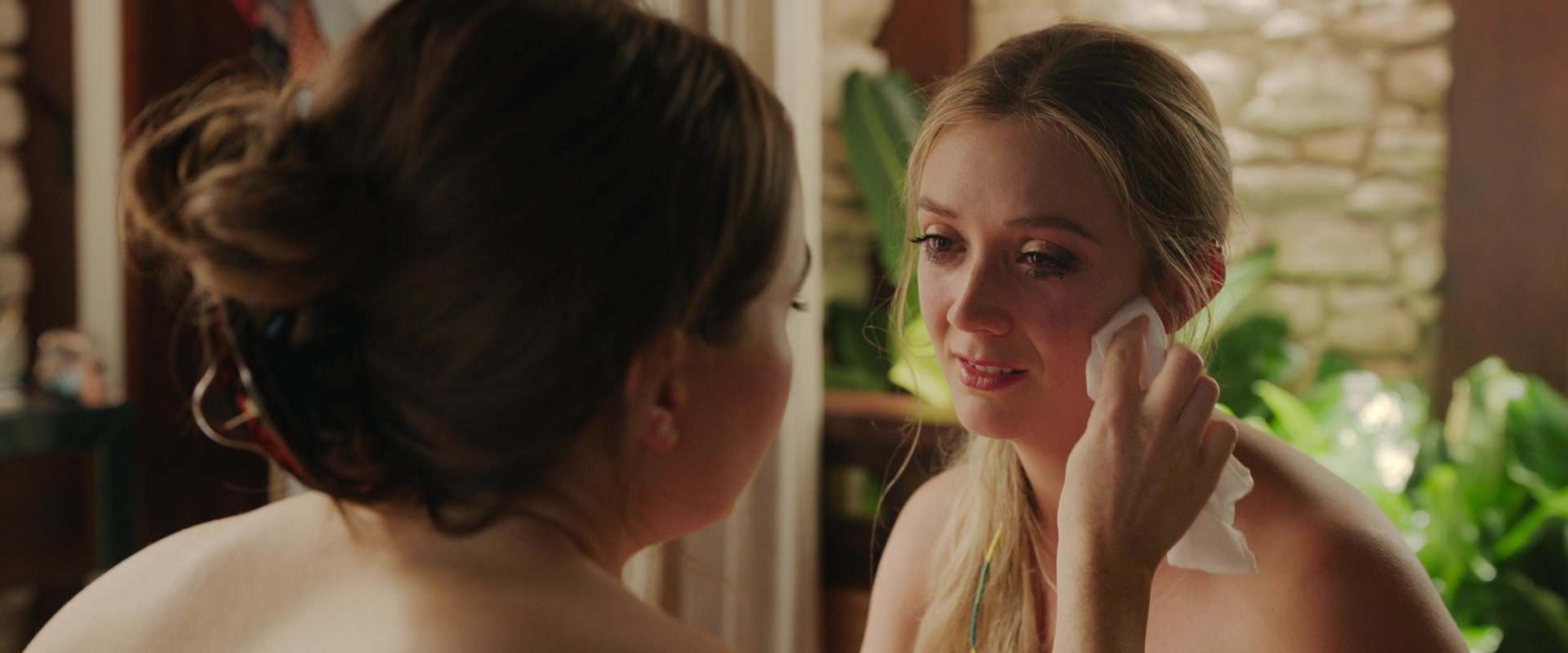 Ticket_to_Paradise_2022_1080p_IHBL_010790.jpg