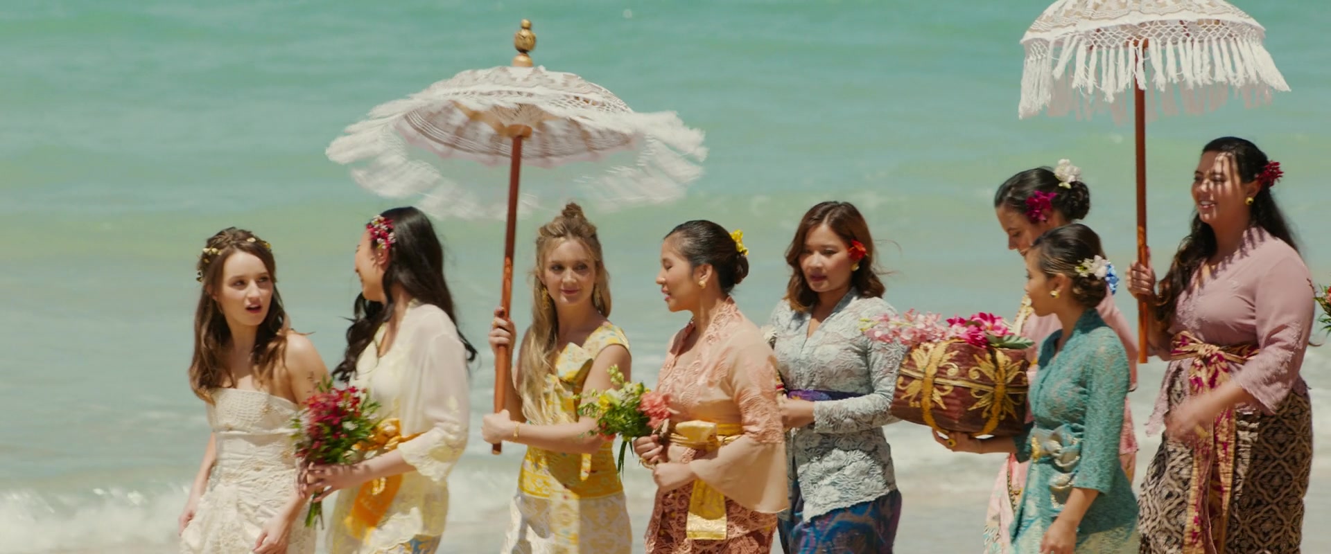 Ticket_to_Paradise_2022_1080p_IHBL_011287.jpg