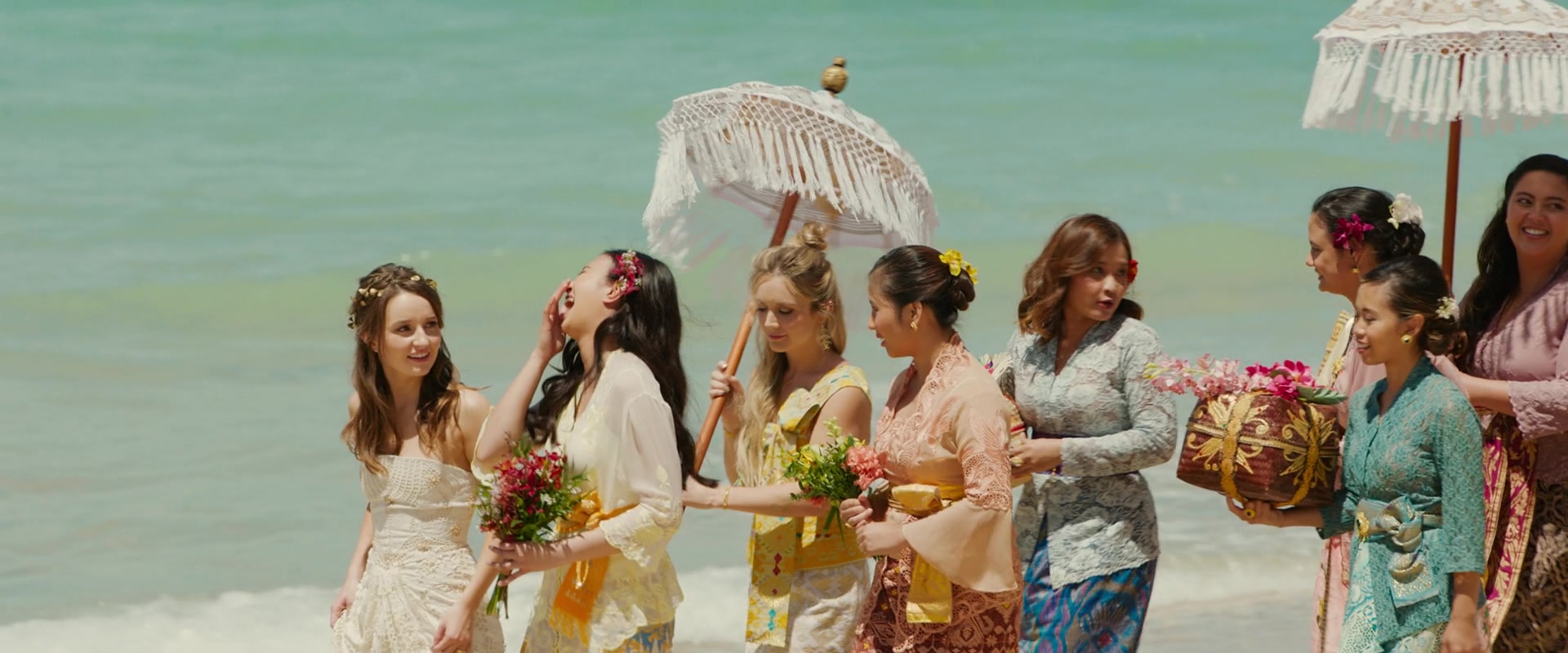 Ticket_to_Paradise_2022_1080p_IHBL_011289.jpg
