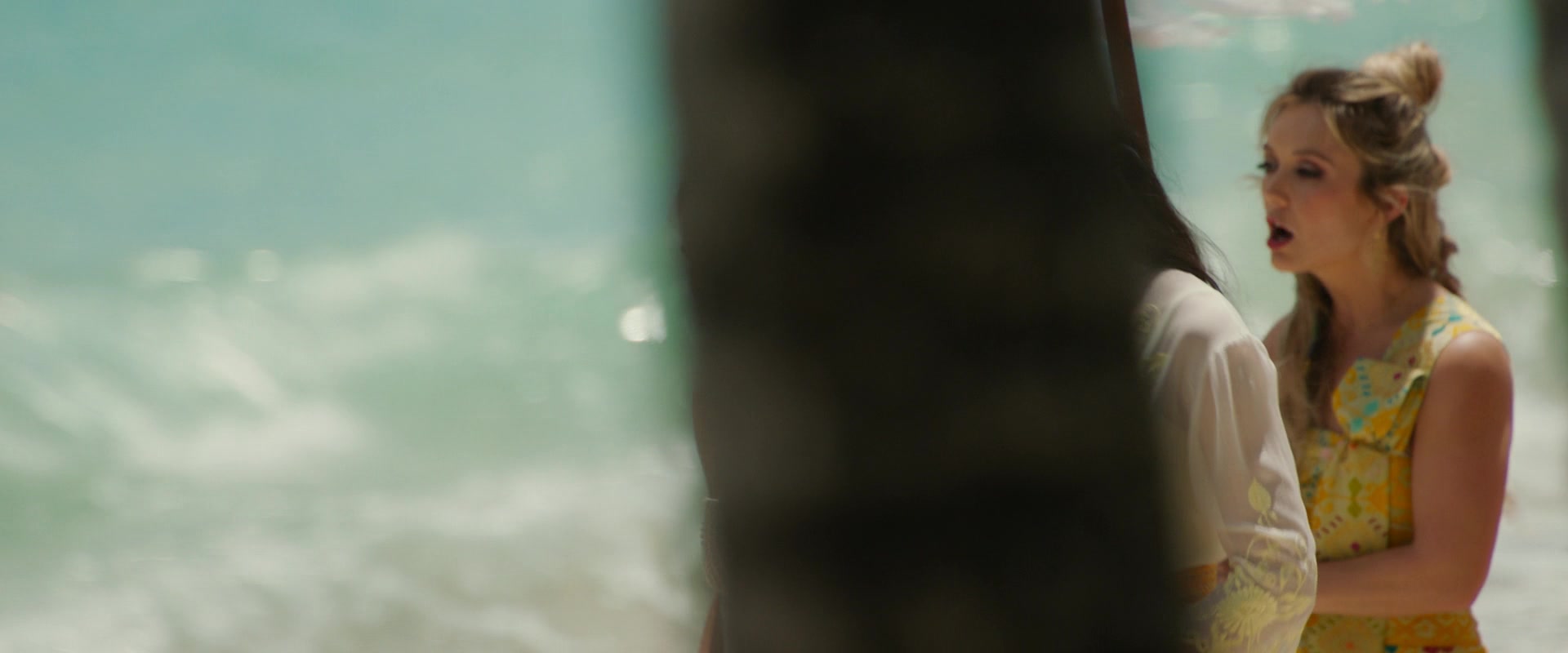 Ticket_to_Paradise_2022_1080p_IHBL_011310.jpg