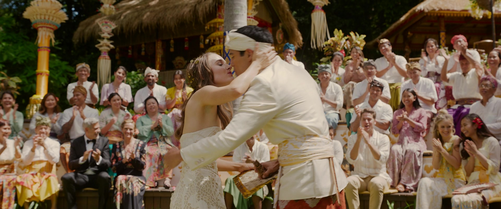Ticket_to_Paradise_2022_1080p_IHBL_012071.jpg