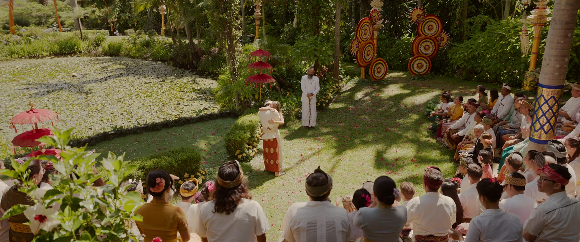 Ticket_to_Paradise_2022_1080p_IHBL_012095.jpg