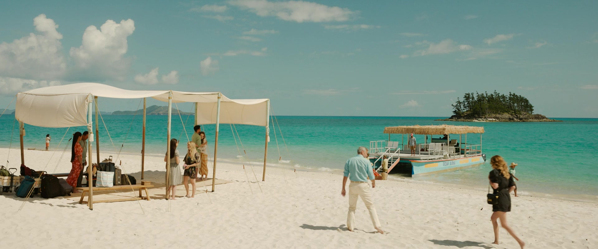 Ticket_to_Paradise_2022_1080p_IHBL_012895.jpg