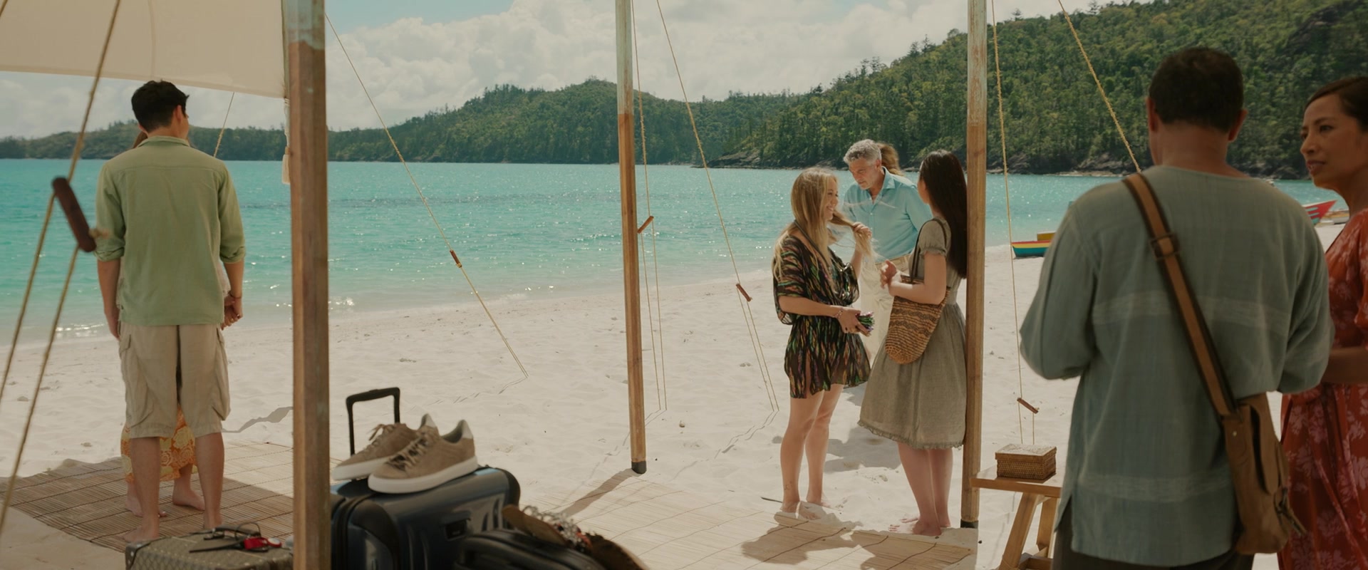 Ticket_to_Paradise_2022_1080p_IHBL_012898.jpg
