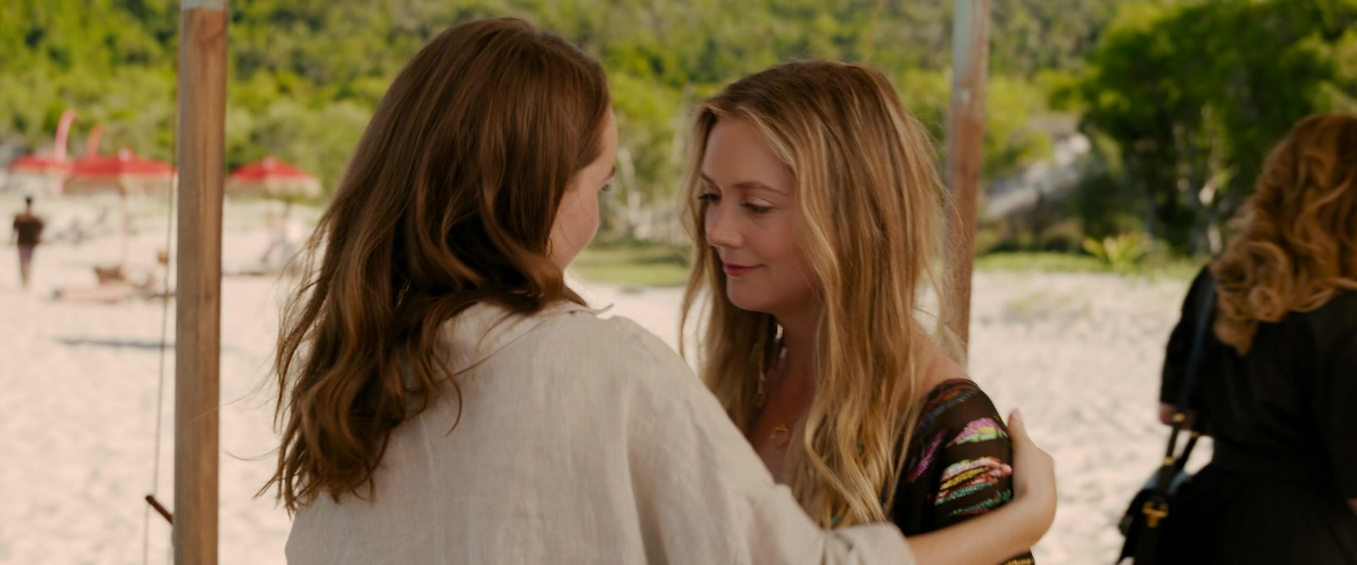 Ticket_to_Paradise_2022_1080p_IHBL_012967.jpg