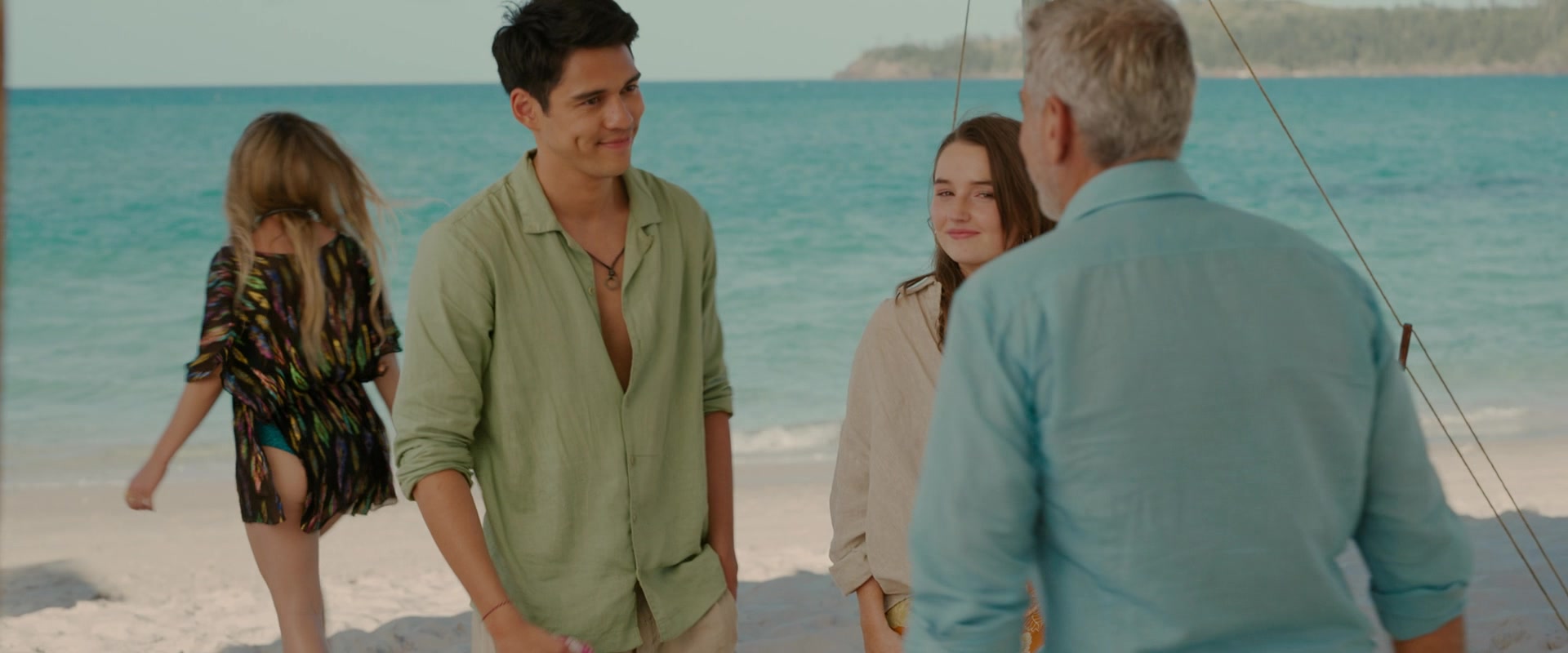 Ticket_to_Paradise_2022_1080p_IHBL_013004.jpg