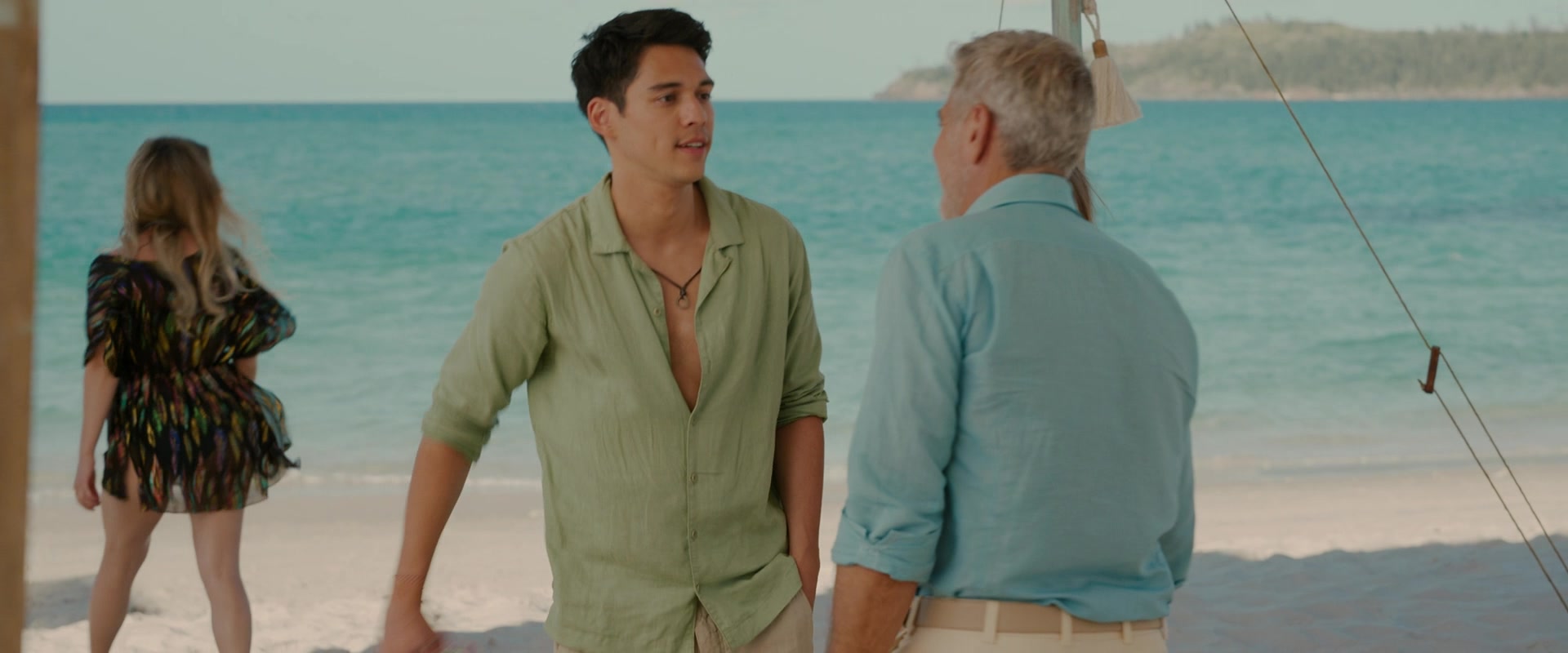 Ticket_to_Paradise_2022_1080p_IHBL_013006.jpg