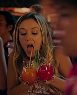 Ticket_to_Paradise_2022_1080p_IHBL_001568.jpg