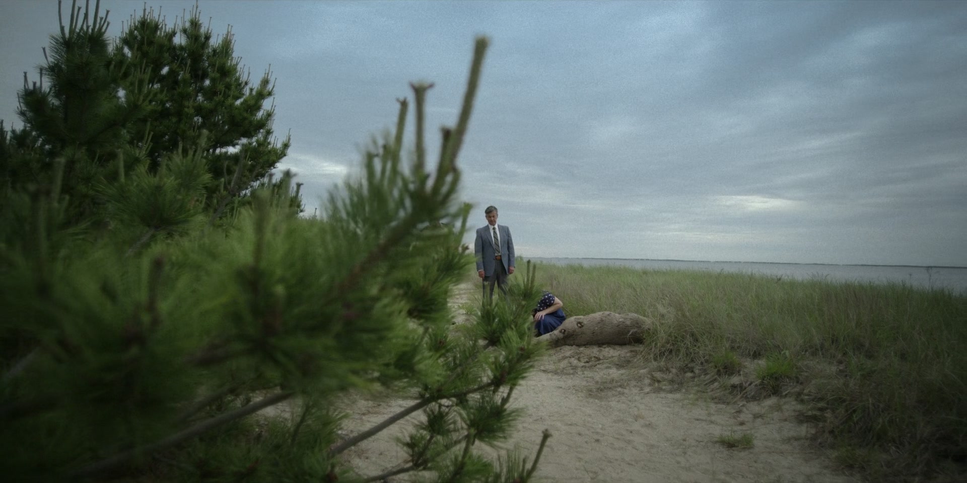 American_Horror_Story_S11E01_SomethingsComing_1080p_IHBL_000597.jpg