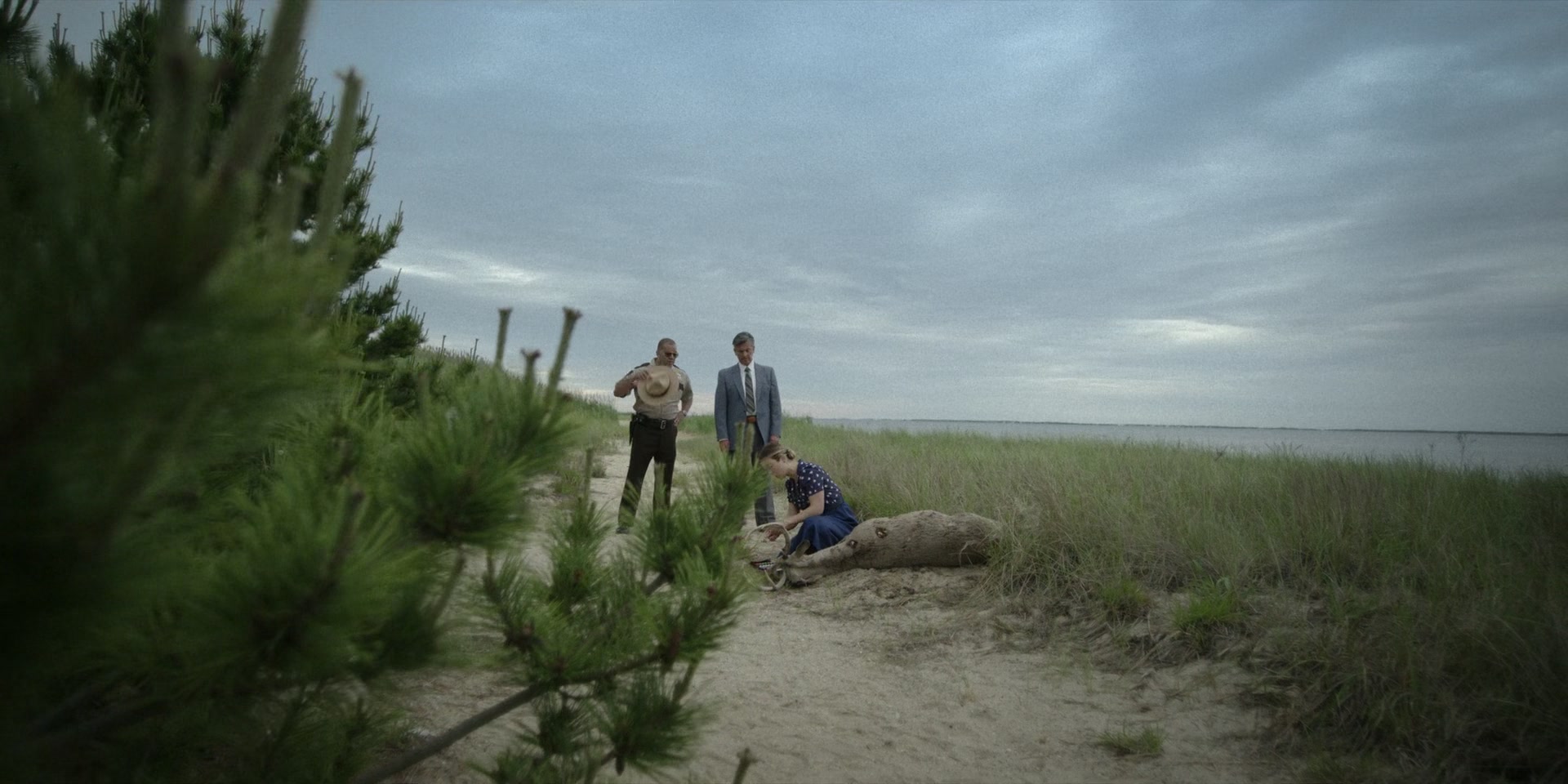 American_Horror_Story_S11E01_SomethingsComing_1080p_IHBL_000606.jpg