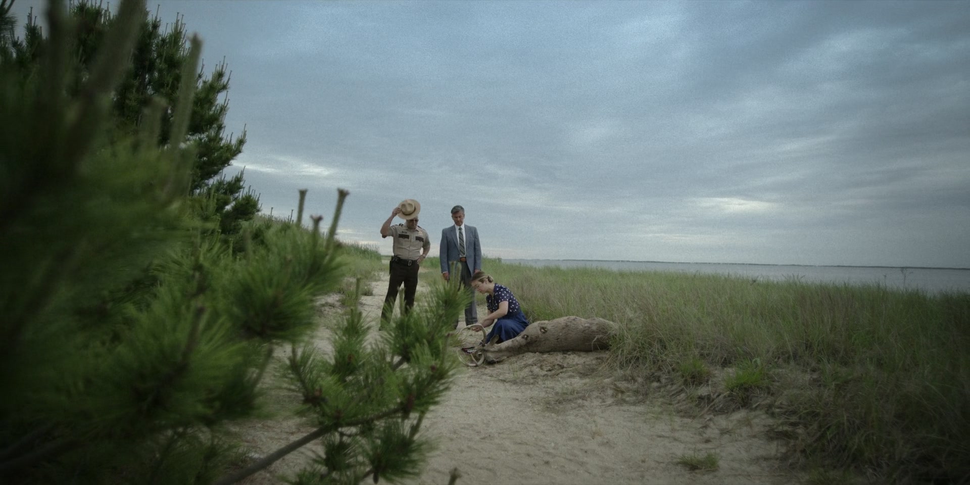 American_Horror_Story_S11E01_SomethingsComing_1080p_IHBL_000607.jpg