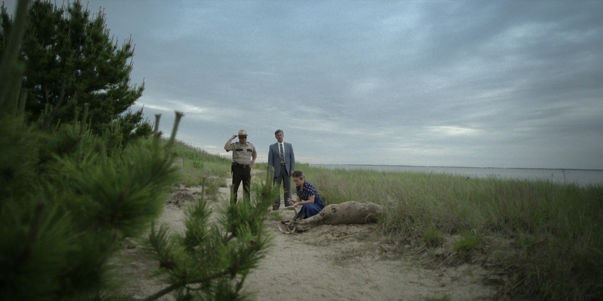 American_Horror_Story_S11E01_SomethingsComing_1080p_IHBL_000613.jpg