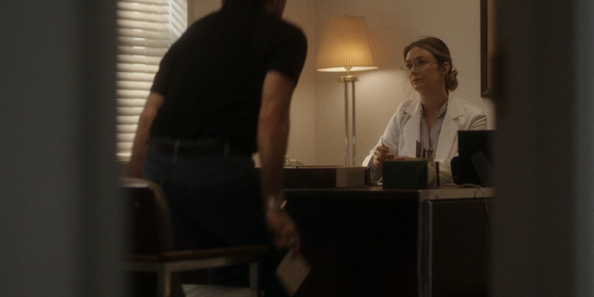 American_Horror_Story_S11E02_Thank_You_for_Your_Service_1080p_IHBL_000813.jpg