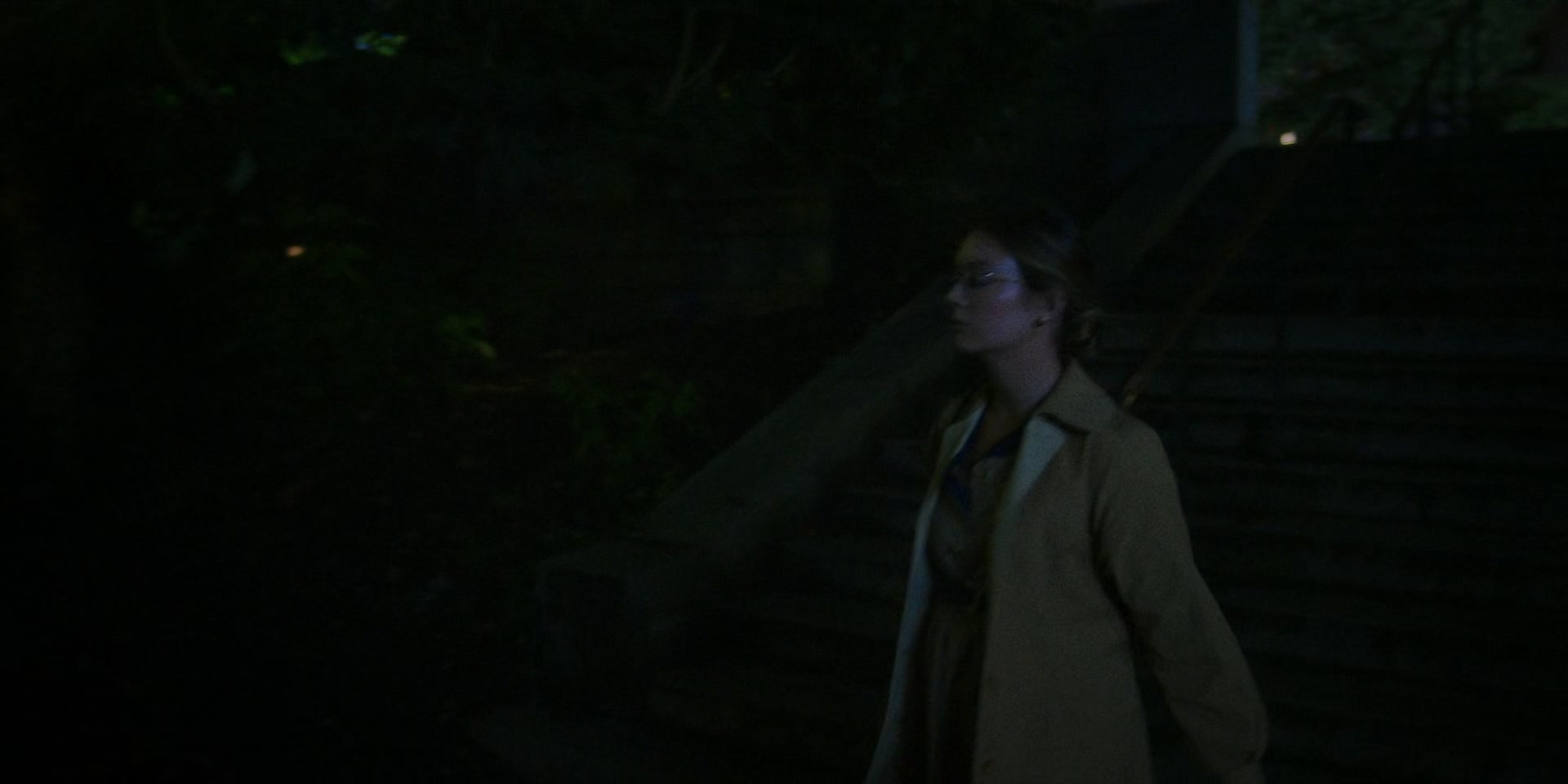 American_Horror_Story_S11E02_Thank_You_for_Your_Service_1080p_IHBL_004815.jpg
