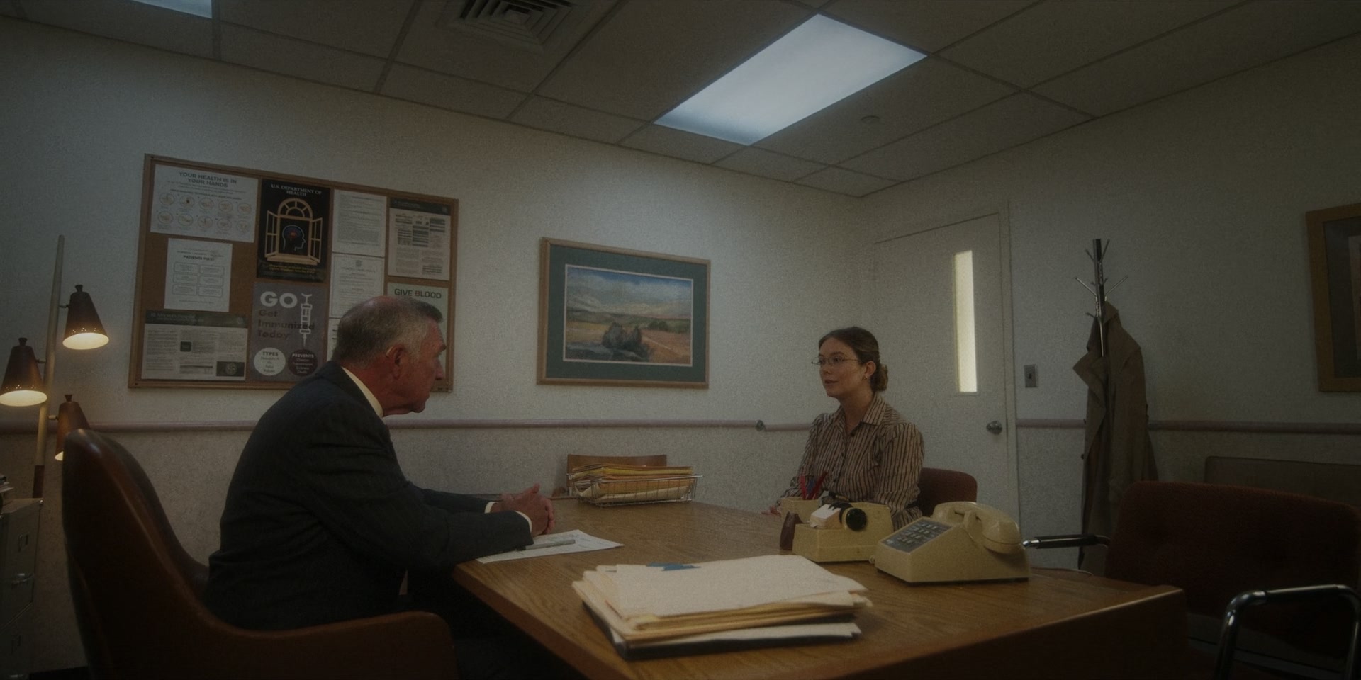 American_Horror_Story_S11E03_Smoke_Signals_1080p_IHBL_003789.jpg