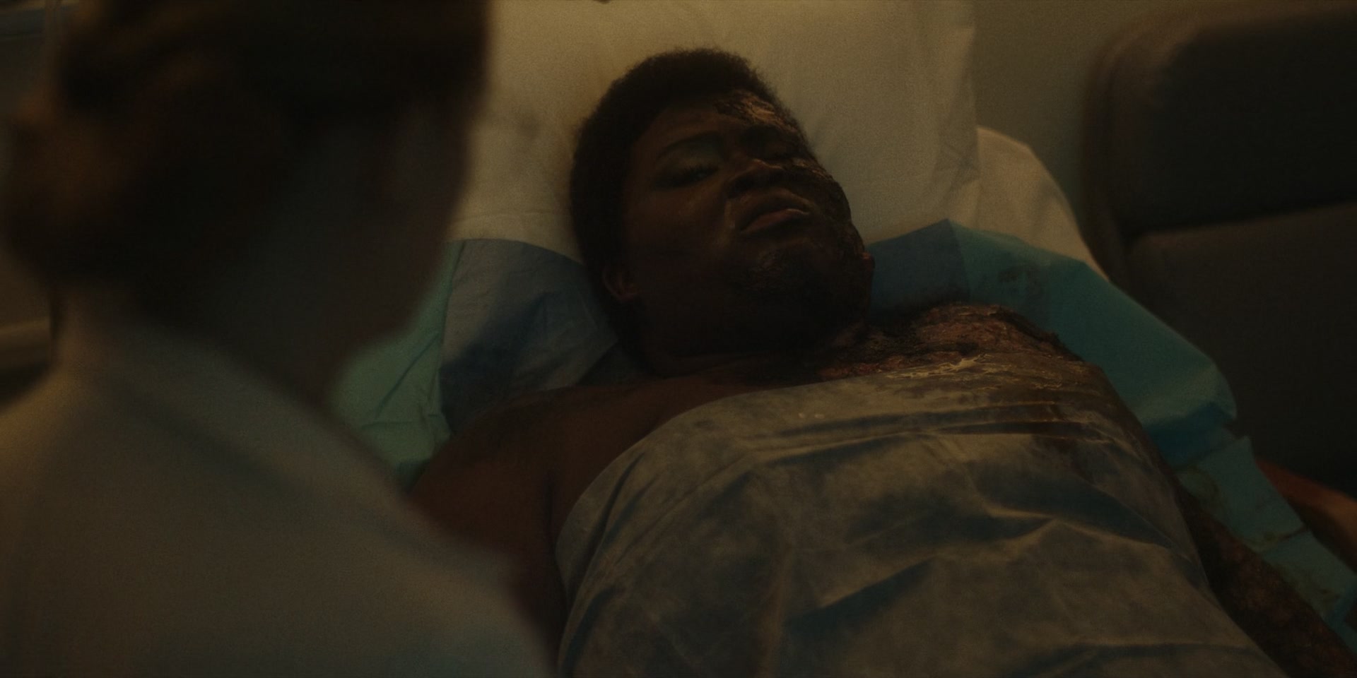American_Horror_Story_S11E03_Smoke_Signals_1080p_IHBL_004204.jpg