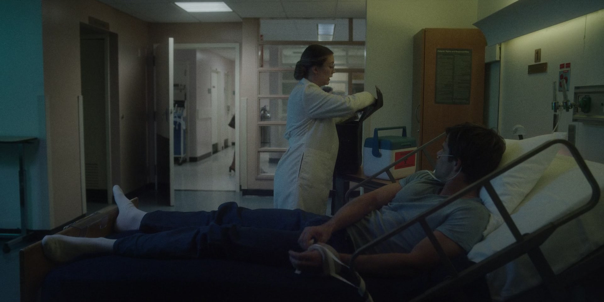 American_Horror_Story_S11E03_Smoke_Signals_1080p_IHBL_004291.jpg