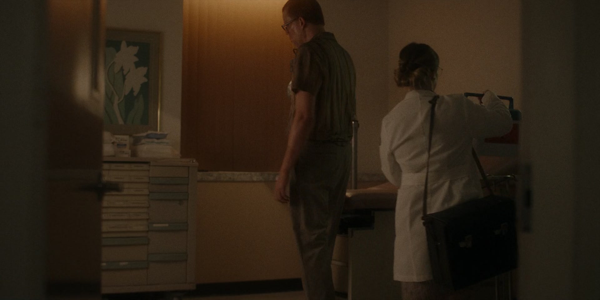 American_Horror_Story_S11E03_Smoke_Signals_1080p_IHBL_004352.jpg