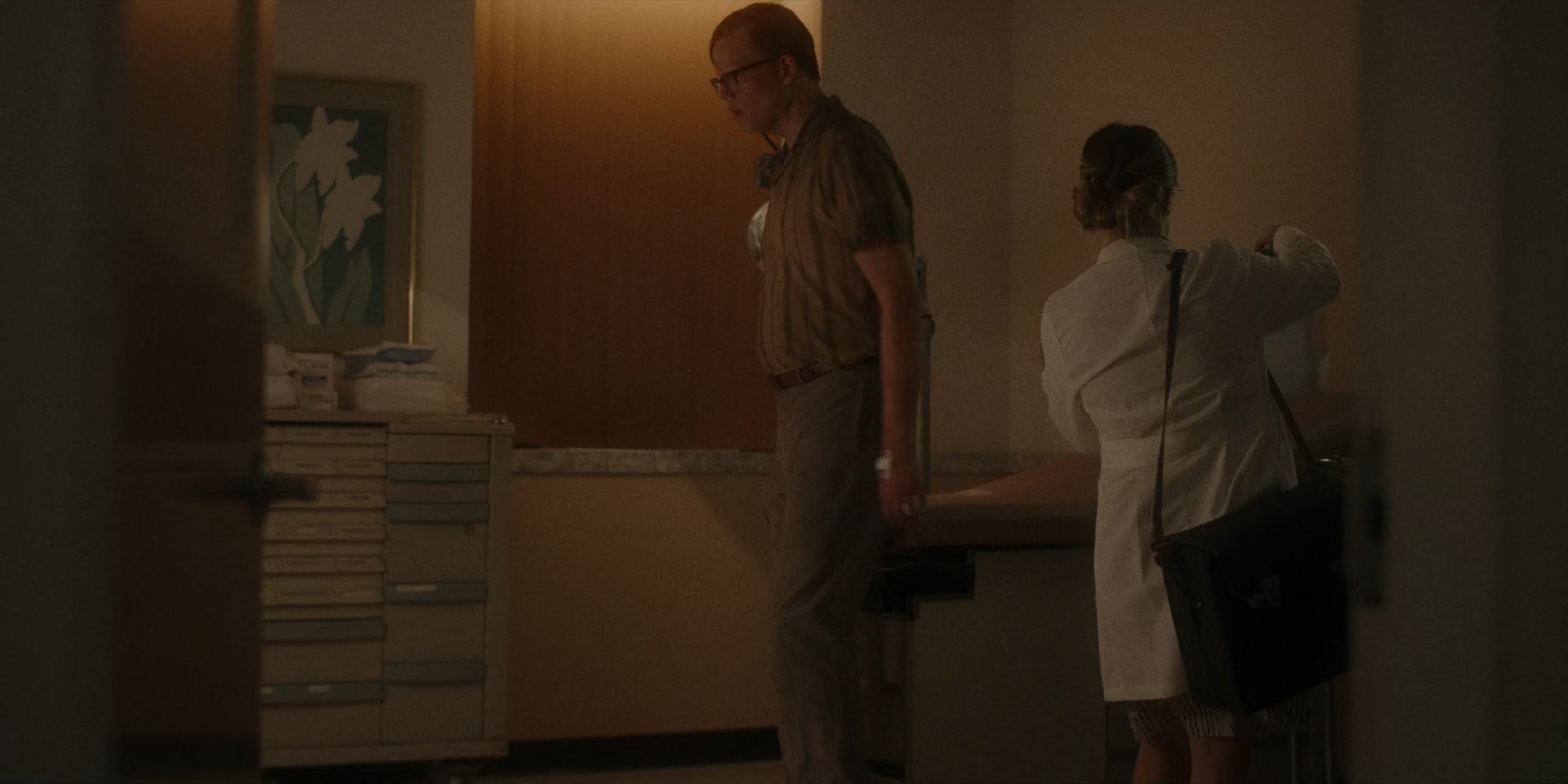 American_Horror_Story_S11E03_Smoke_Signals_1080p_IHBL_004353.jpg