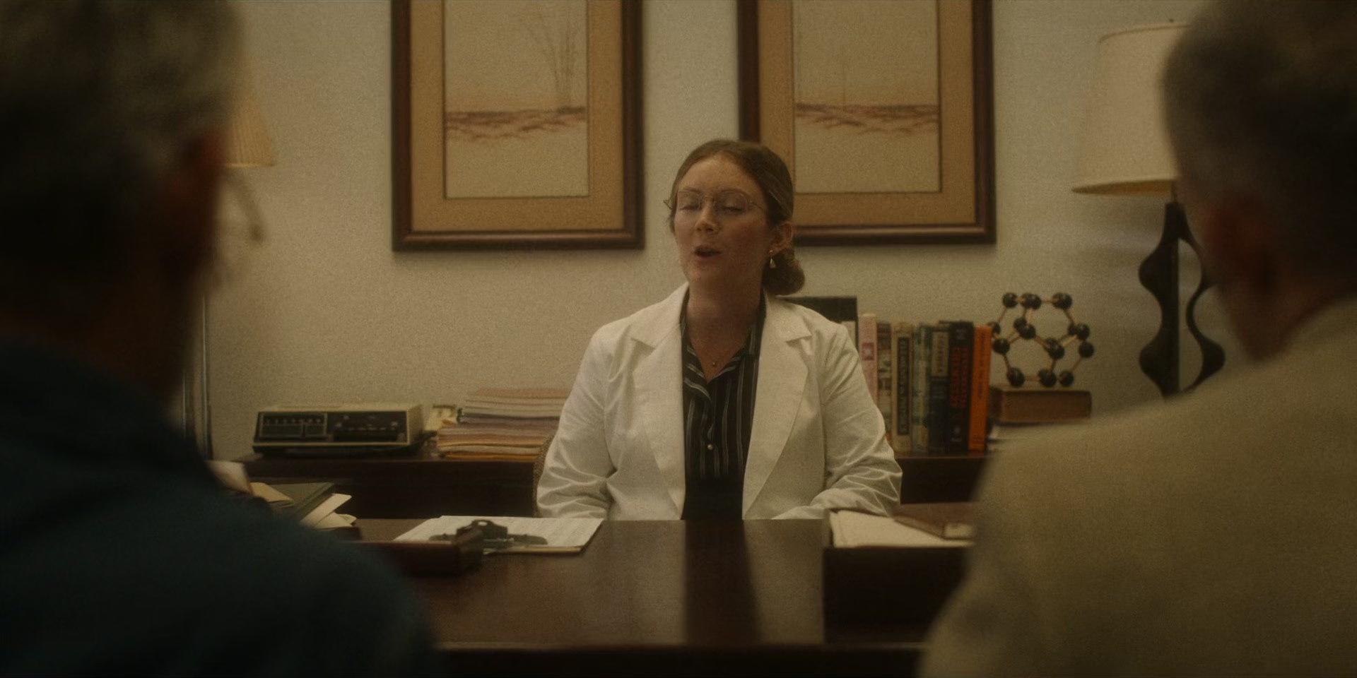 American_Horror_Story_S11E06_The_Body_1080p_IHBL_000505.jpg