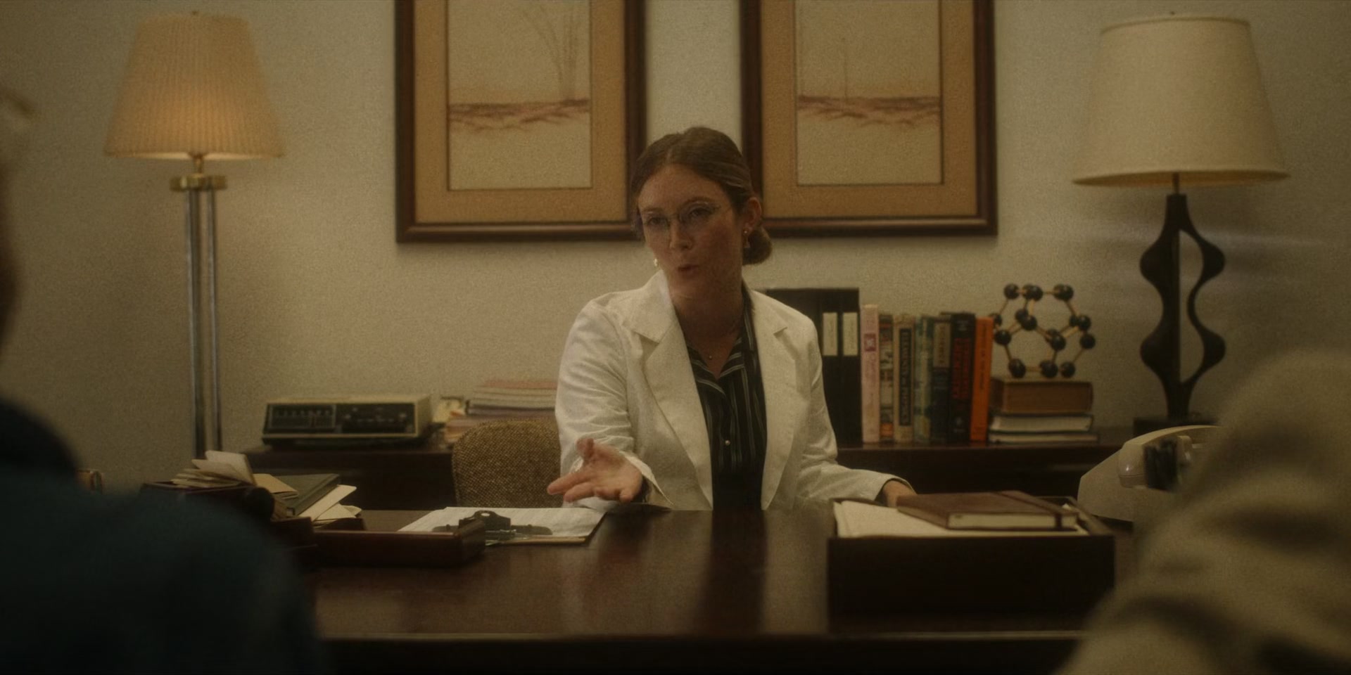 American_Horror_Story_S11E06_The_Body_1080p_IHBL_000596.jpg