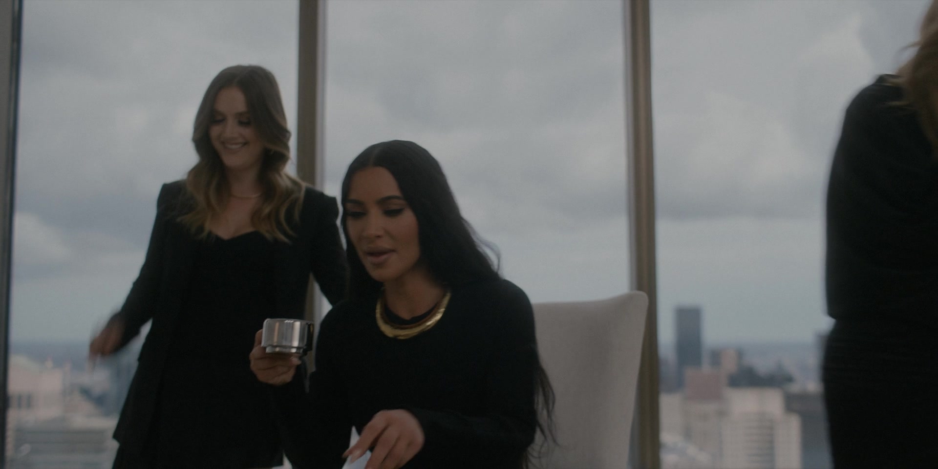 American_Horror_Story_S12E04_Vanishing_Twin_1080p_IHBL_001971.jpg