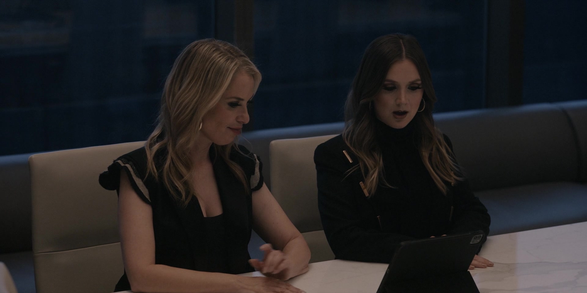 American_Horror_Story_S12E04_Vanishing_Twin_1080p_IHBL_003775.jpg