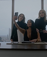 American_Horror_Story_S12E06_Opening_Night_1080p_IHBL_001251.jpg